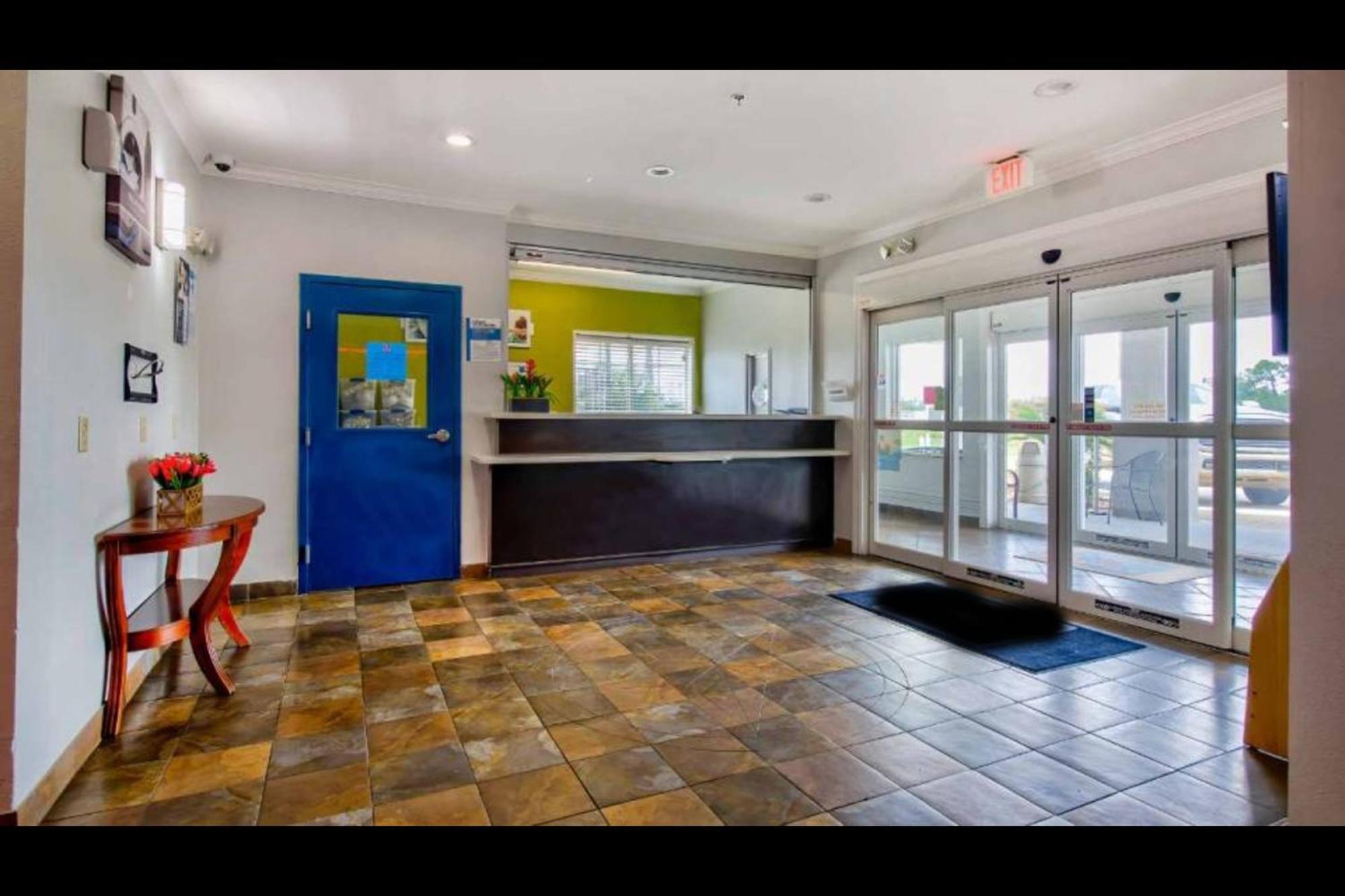 Oyo Townhouse Sulphur,La Extended Stay Екстериор снимка