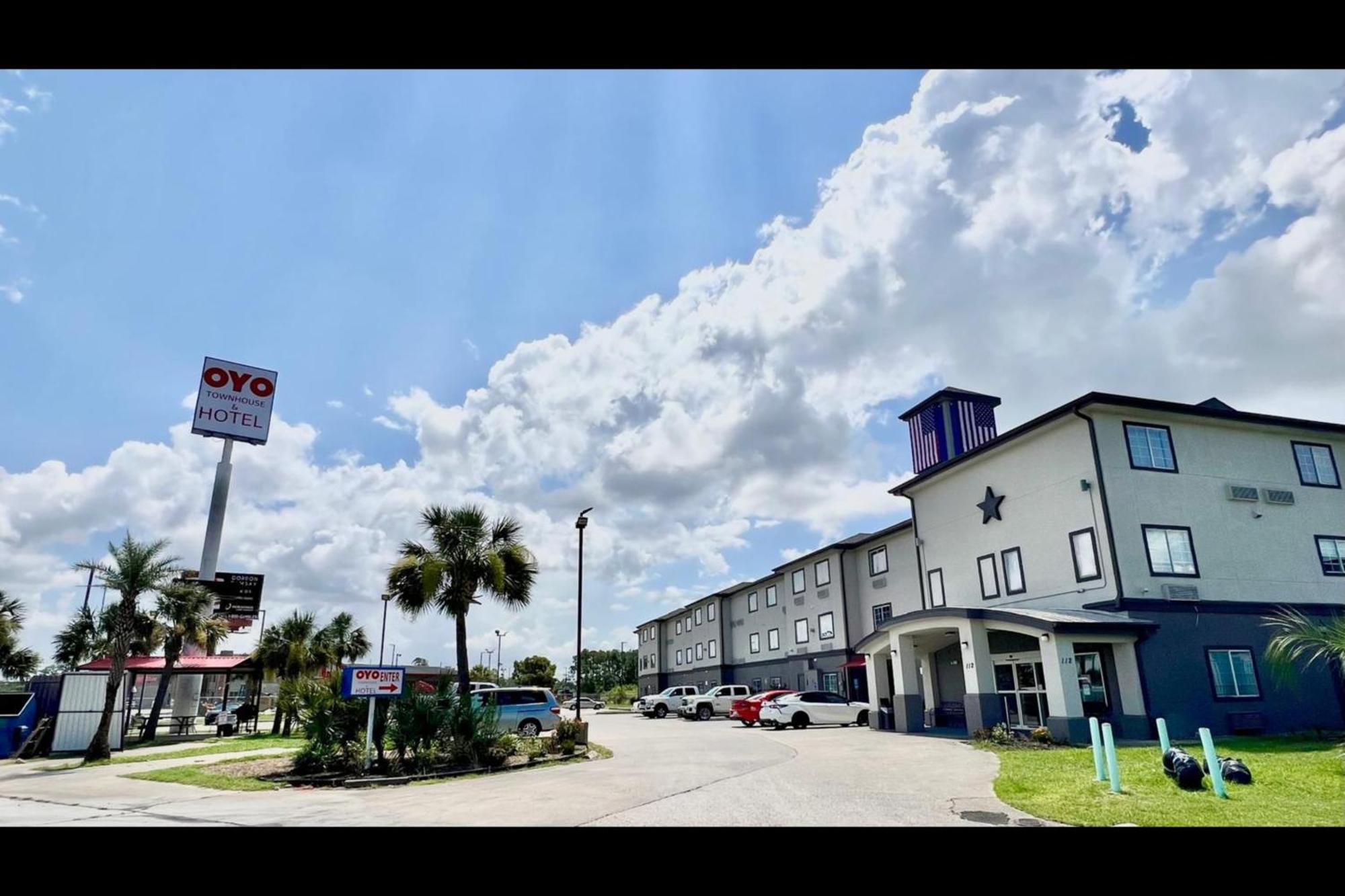 Oyo Townhouse Sulphur,La Extended Stay Екстериор снимка