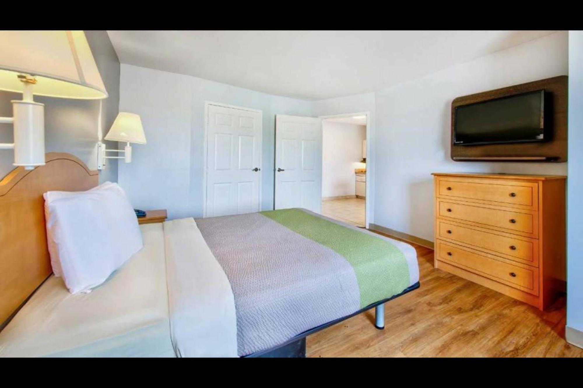 Oyo Townhouse Sulphur,La Extended Stay Екстериор снимка